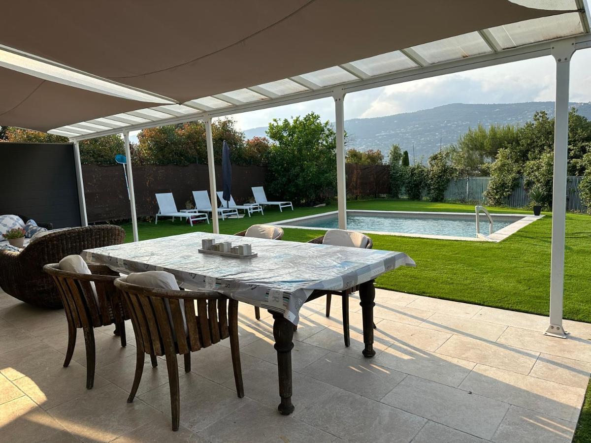 Villa Petite maisonette adossee mais independante avec piscine à Peymeinade Extérieur photo