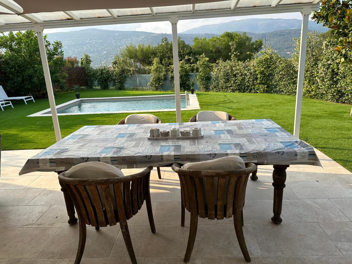 Villa Petite maisonette adossee mais independante avec piscine à Peymeinade Extérieur photo